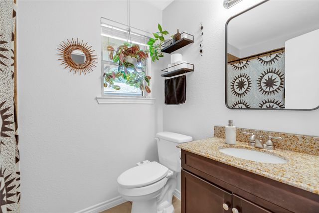 8030 Hunnicut Road, Dallas, TX 75228