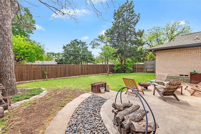 8030 Hunnicut Road, Dallas, TX 75228