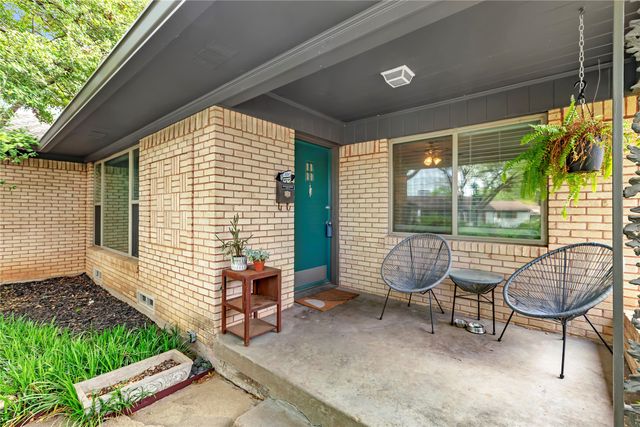 8030 Hunnicut Road, Dallas, TX 75228
