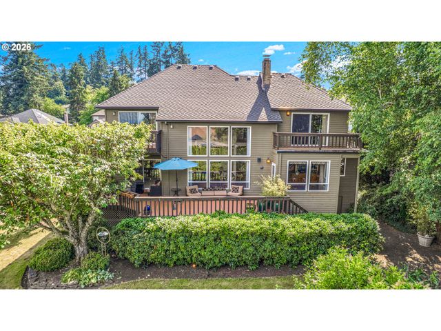 21280 SERANGO Dr, West Linn, OR 97068