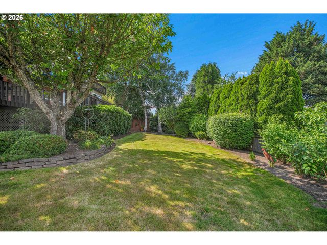 21280 SERANGO Dr, West Linn, OR 97068
