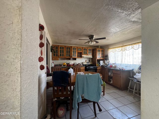 8250 Mc Elroy Avenue, El Paso, TX 79907