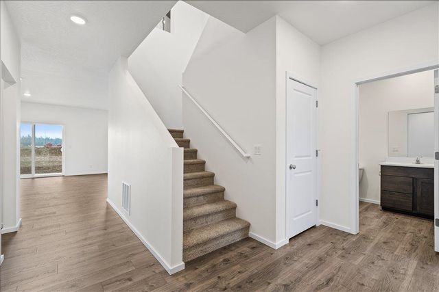 410 N WASHINGTON Dr, Deer Park, WA 99006