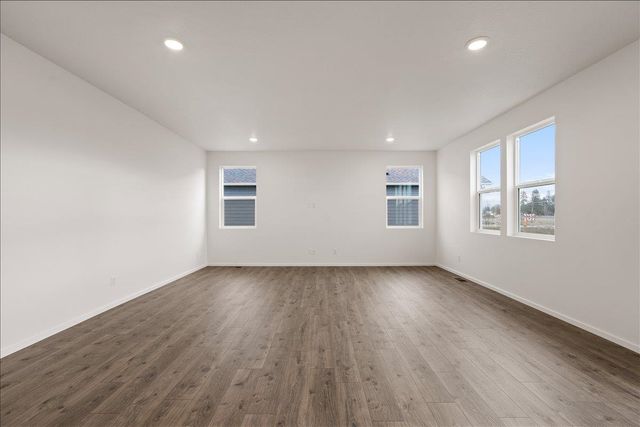 410 N WASHINGTON Dr, Deer Park, WA 99006