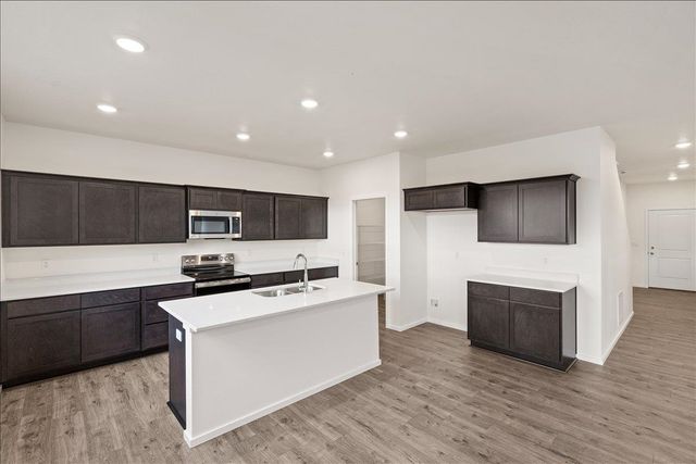 410 N WASHINGTON Dr, Deer Park, WA 99006