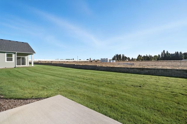 410 N WASHINGTON Dr, Deer Park, WA 99006