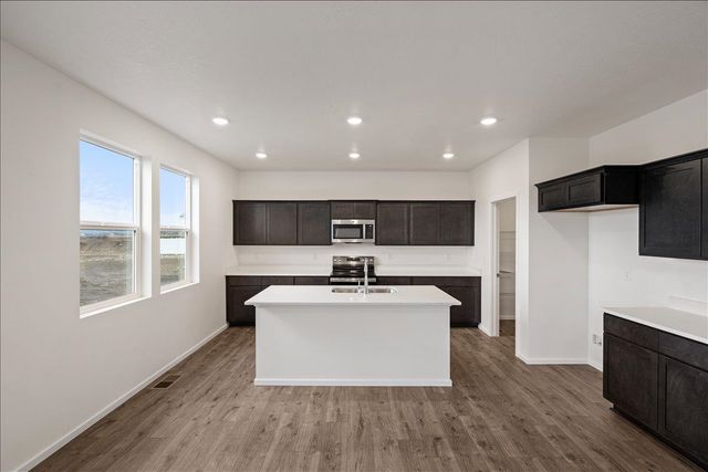 410 N WASHINGTON Dr, Deer Park, WA 99006