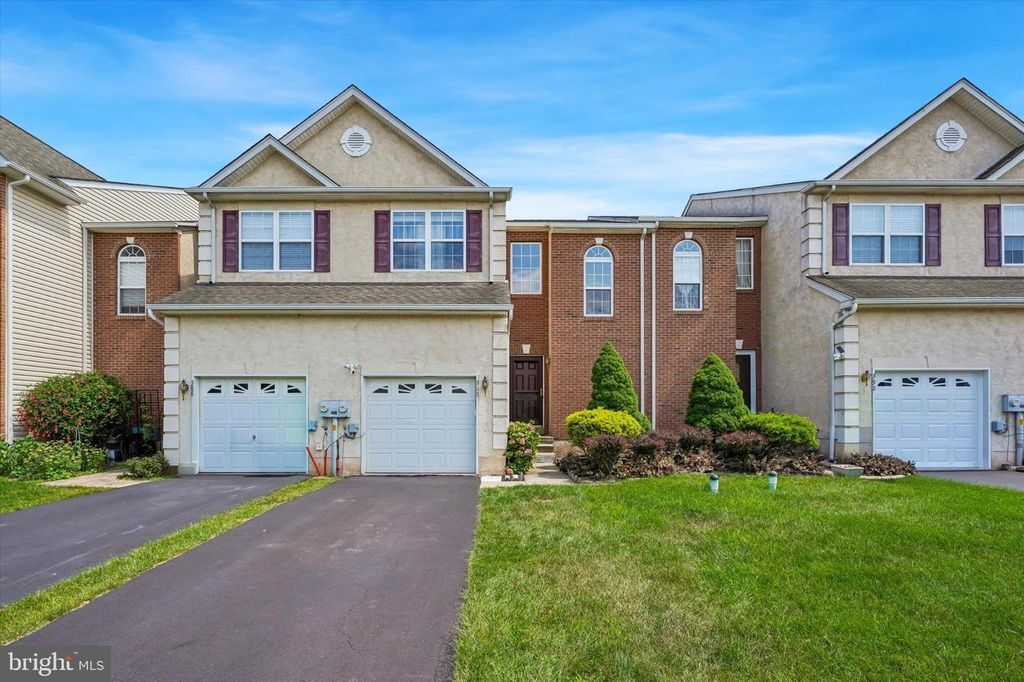 390 AUBURN CT, Souderton, PA 18964