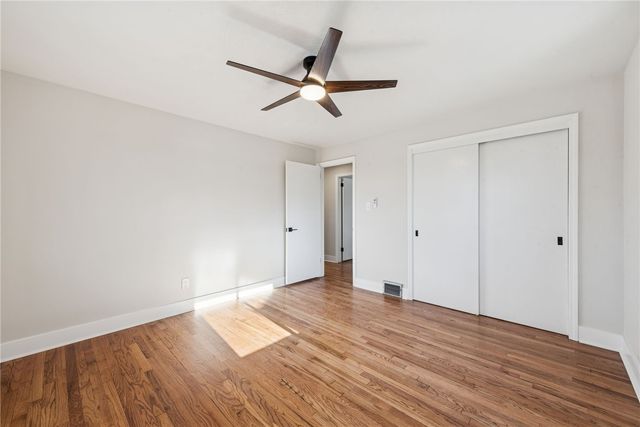 490 Old Clairton Rd, Pleasant Hills, PA 15236