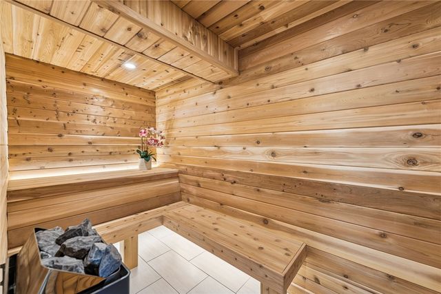 490 Old Clairton Rd, Pleasant Hills, PA 15236