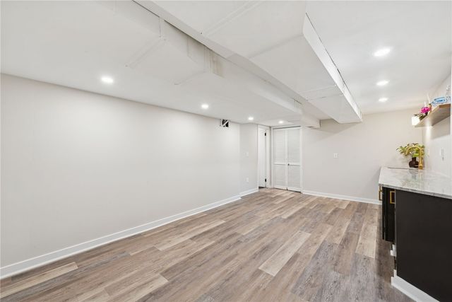 490 Old Clairton Rd, Pleasant Hills, PA 15236