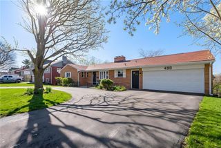 490 Old Clairton Rd, Pleasant Hills, PA 15236