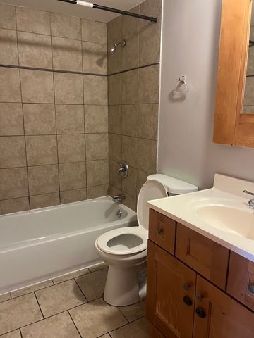 9433 86th Court 1W, Hickory Hills, IL 60457