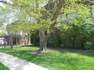 9433 86th Court 1W, Hickory Hills, IL 60457