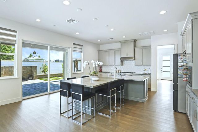 2913 Hercules Ct, Lathrop, CA 95330