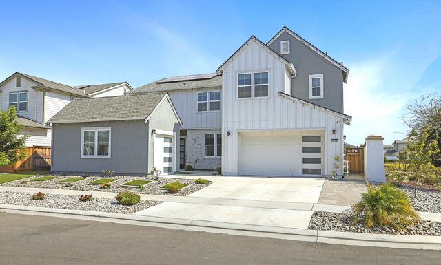 2913 Hercules Ct, Lathrop, CA 95330