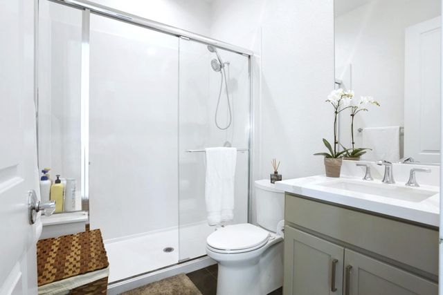 2913 Hercules Ct, Lathrop, CA 95330