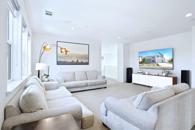 2913 Hercules Ct, Lathrop, CA 95330