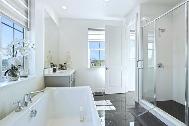 2913 Hercules Ct, Lathrop, CA 95330