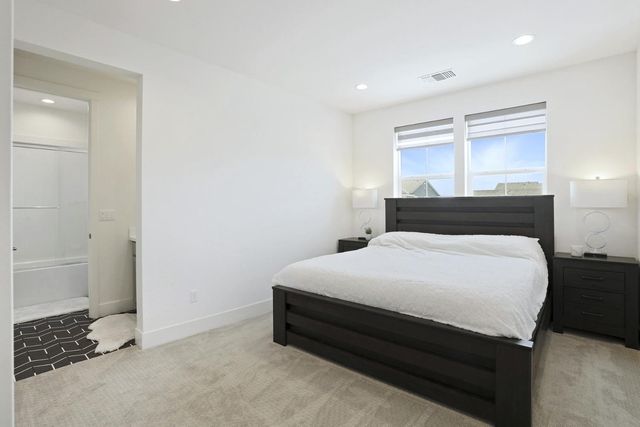 2913 Hercules Ct, Lathrop, CA 95330