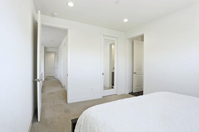 2913 Hercules Ct, Lathrop, CA 95330