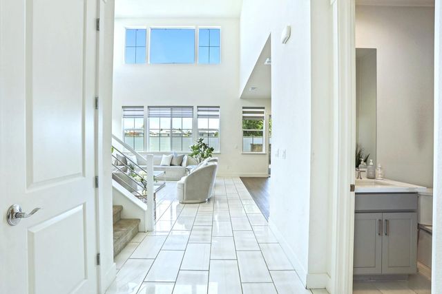 2913 Hercules Ct, Lathrop, CA 95330