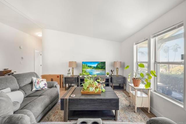 224 Astro Court, Vista, CA 92083