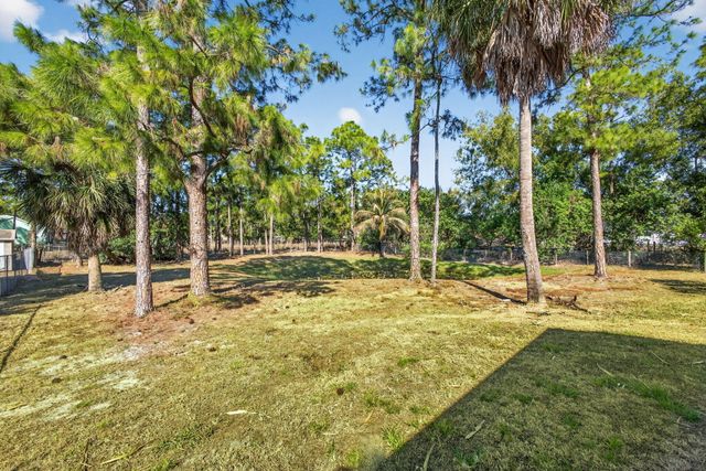 14241 76th Road N, The Acreage, FL 33470