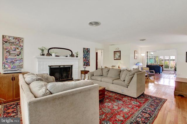 65 CONFEDERATE DR, Gettysburg, PA 17325