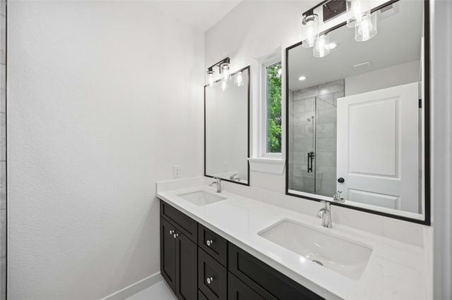 8412 Darien Street B, Houston, TX 77028