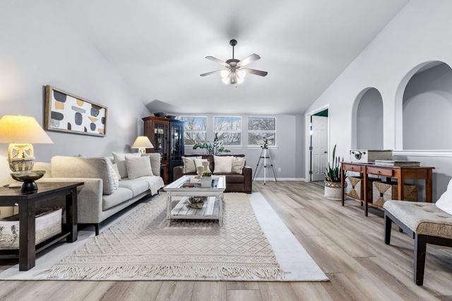 8605 Herns Meadow Lane, Mckinney, TX 75071