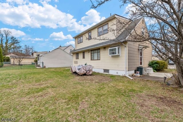 44 Doherty Dr, Clifton City, NJ 07013