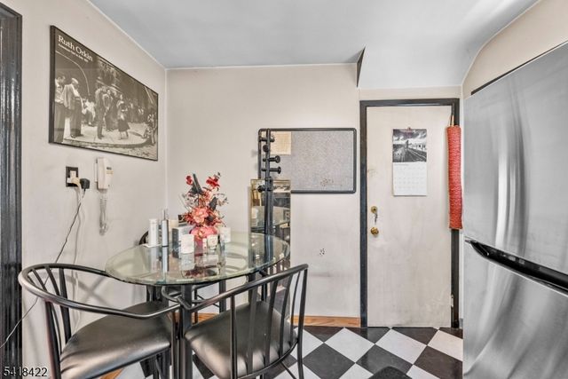 44 Doherty Dr, Clifton City, NJ 07013