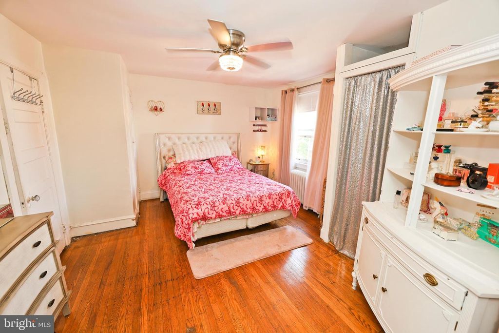 148 E ESSEX AVE, Lansdowne, PA 19050