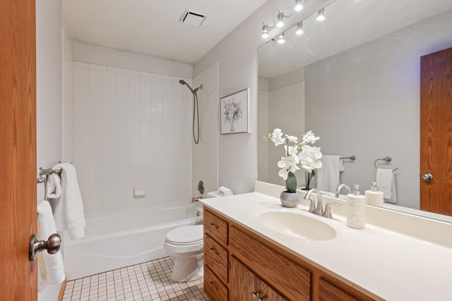 18525 Cty Road 24, Plymouth, MN 55447