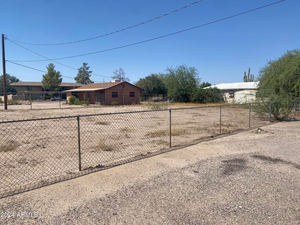 1512 N GRANITE Street B, Florence, AZ 85132 — photo 2