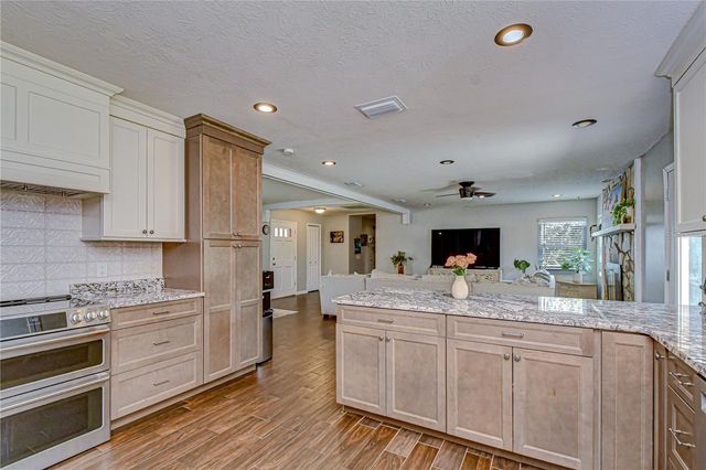 1419 SEFFNER VALRICO ROAD, Seffner, FL 33584
