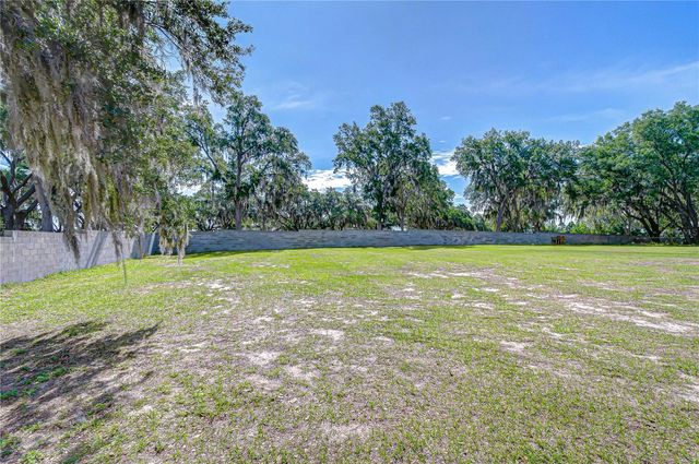 1419 SEFFNER VALRICO ROAD, Seffner, FL 33584