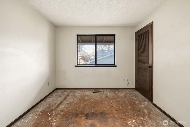 3327 SW 323rd Street, Federal Way, WA 98023