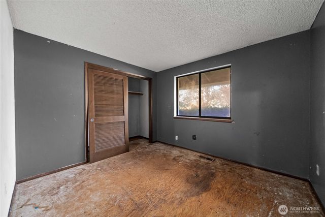 3327 SW 323rd Street, Federal Way, WA 98023