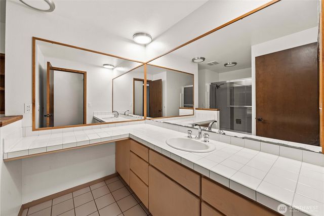 3327 SW 323rd Street, Federal Way, WA 98023