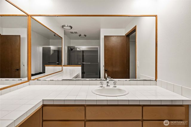 3327 SW 323rd Street, Federal Way, WA 98023