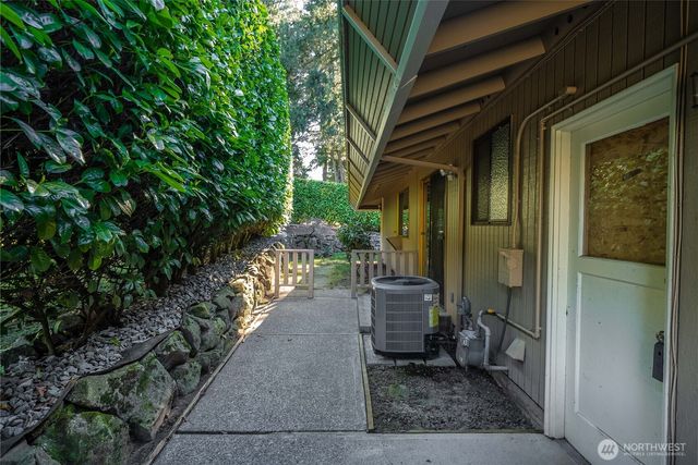 3327 SW 323rd Street, Federal Way, WA 98023