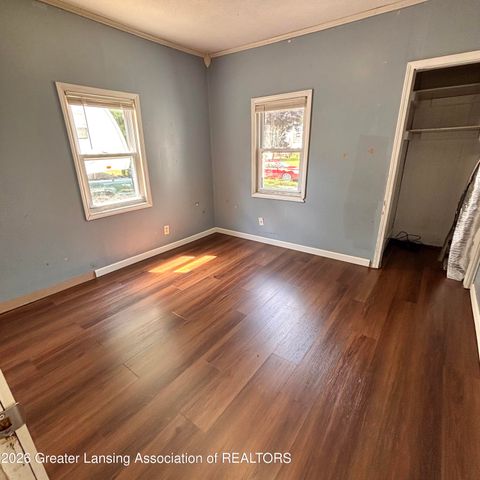 326 E Potter Avenue, Lansing, MI 48910