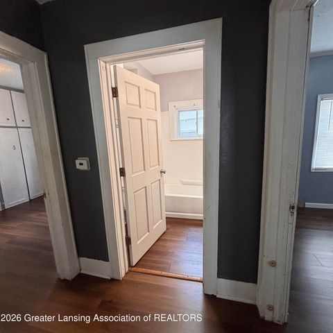 326 E Potter Avenue, Lansing, MI 48910