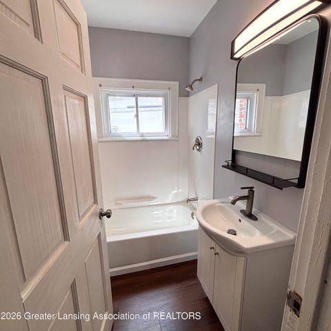 326 E Potter Avenue, Lansing, MI 48910