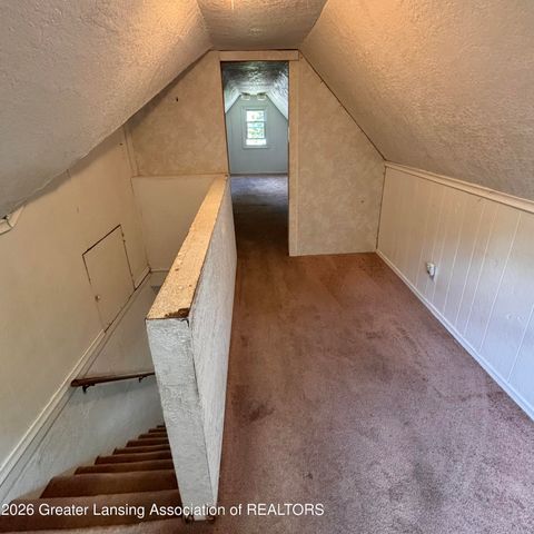 326 E Potter Avenue, Lansing, MI 48910