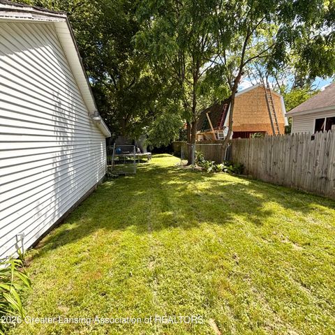 326 E Potter Avenue, Lansing, MI 48910