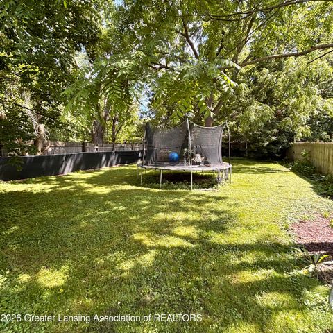 326 E Potter Avenue, Lansing, MI 48910