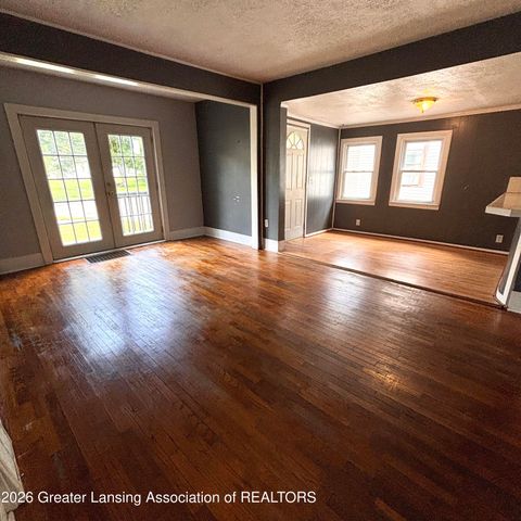 326 E Potter Avenue, Lansing, MI 48910